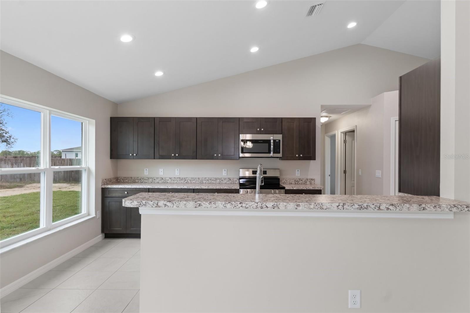 ROYAL HIGHLANDS - Residential