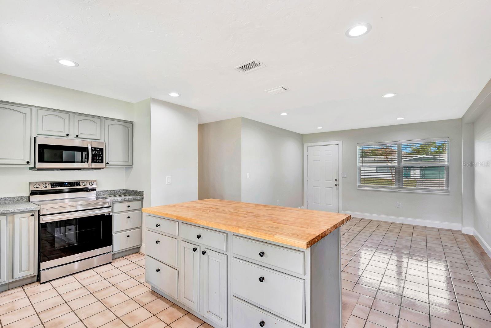 SOL-HAVEN ACRES - Residential