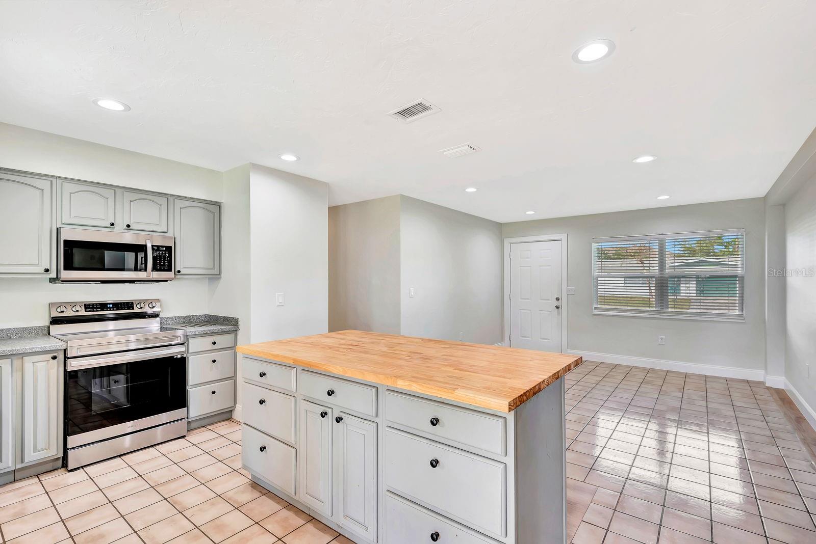 SOL-HAVEN ACRES - Residential