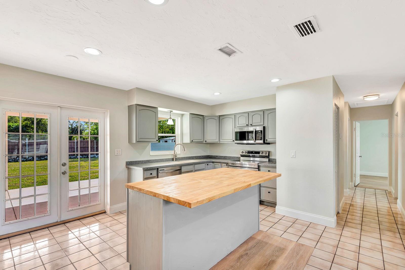 SOL-HAVEN ACRES - Residential