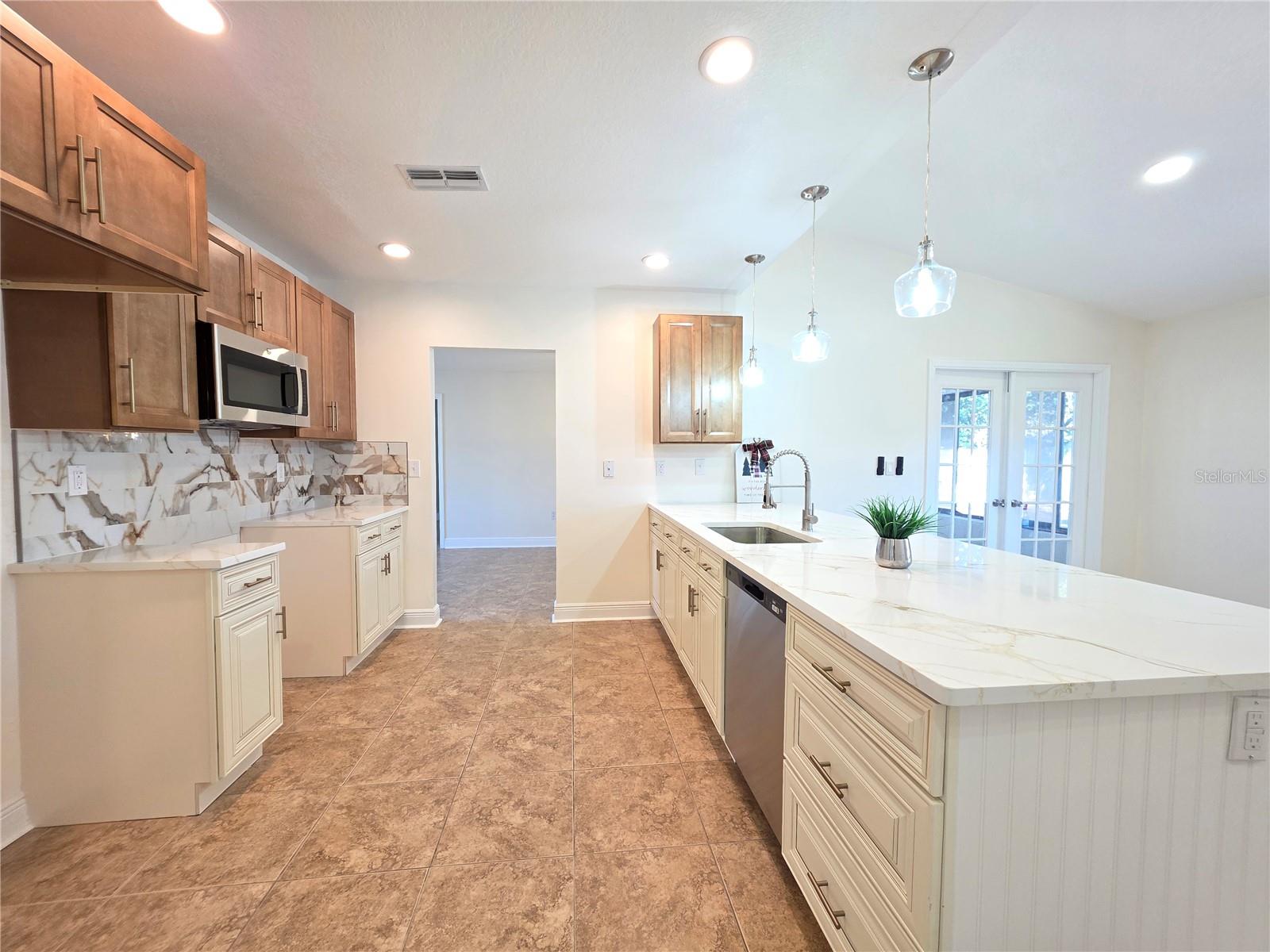 SPRING HILL - Residential