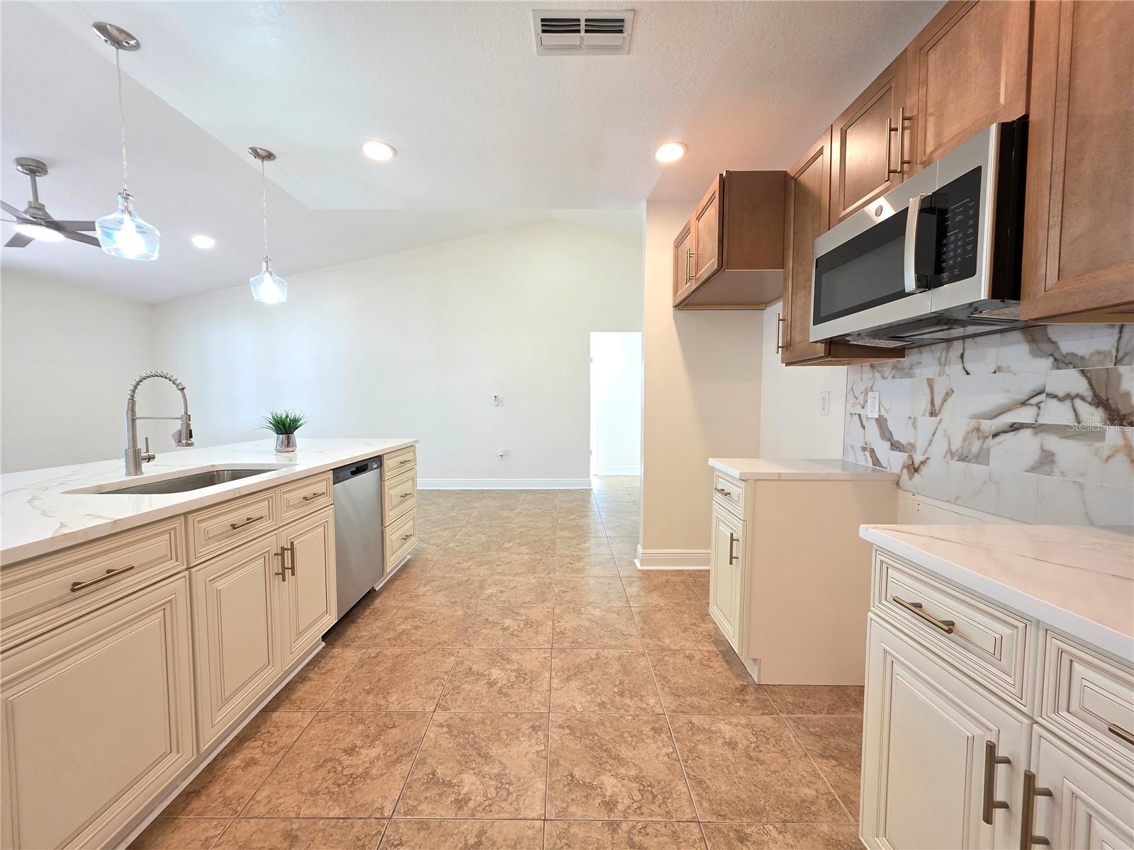 SPRING HILL - Residential