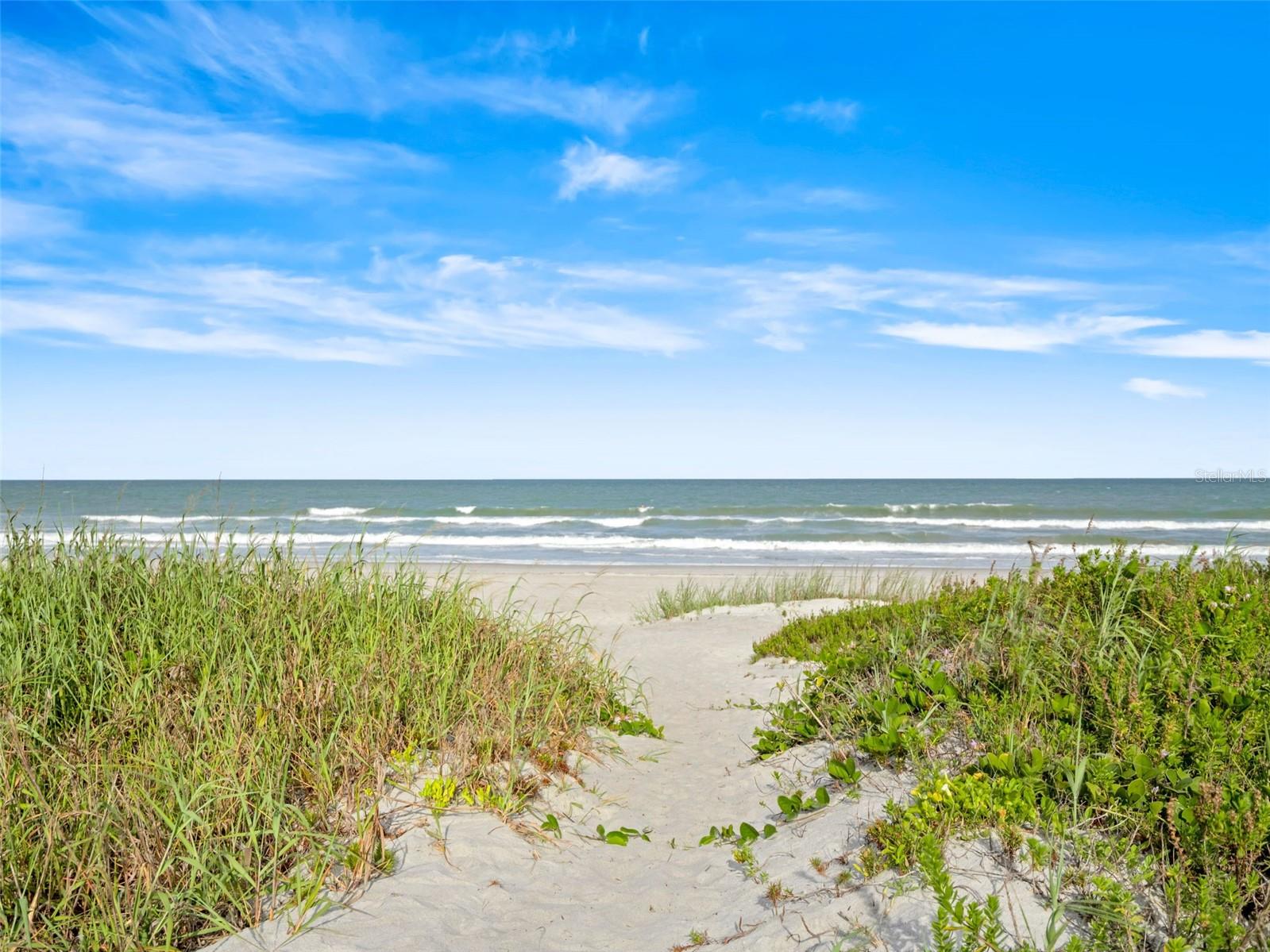 933 S ATLANTIC AVENUE