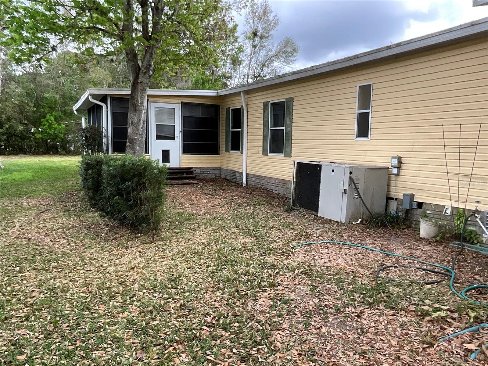 TRADERS COVE UNIT 01 - Residential