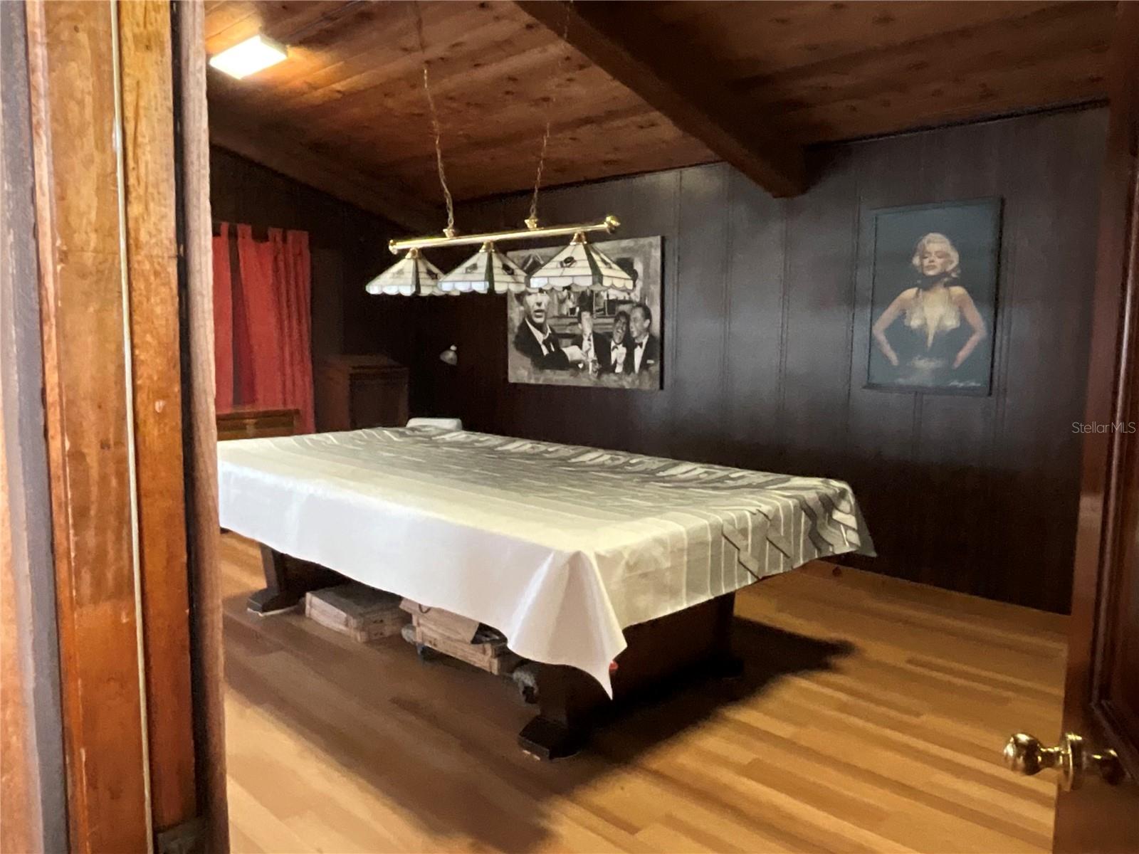 TRADERS COVE UNIT 01 - Residential