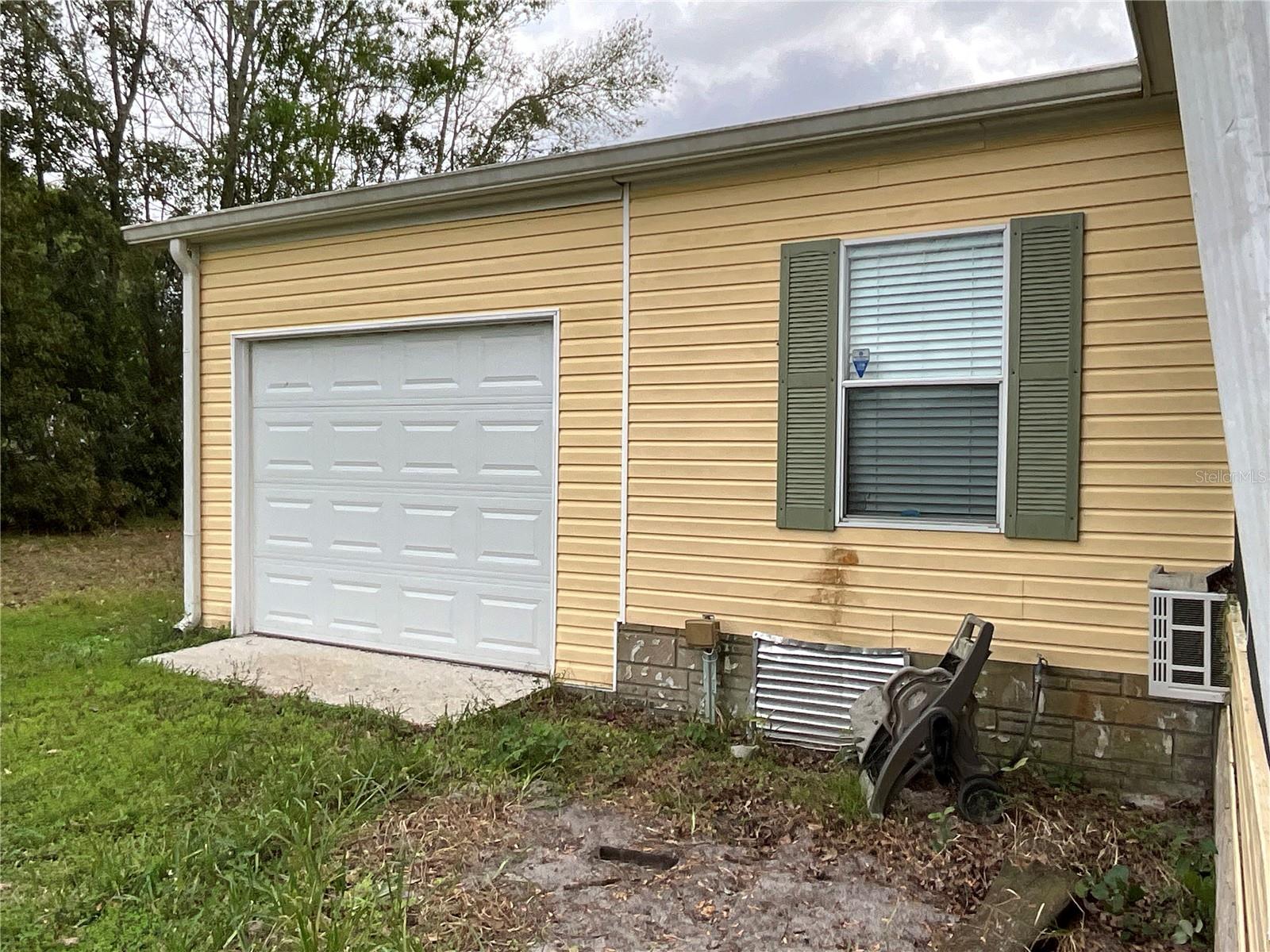 TRADERS COVE UNIT 01 - Residential