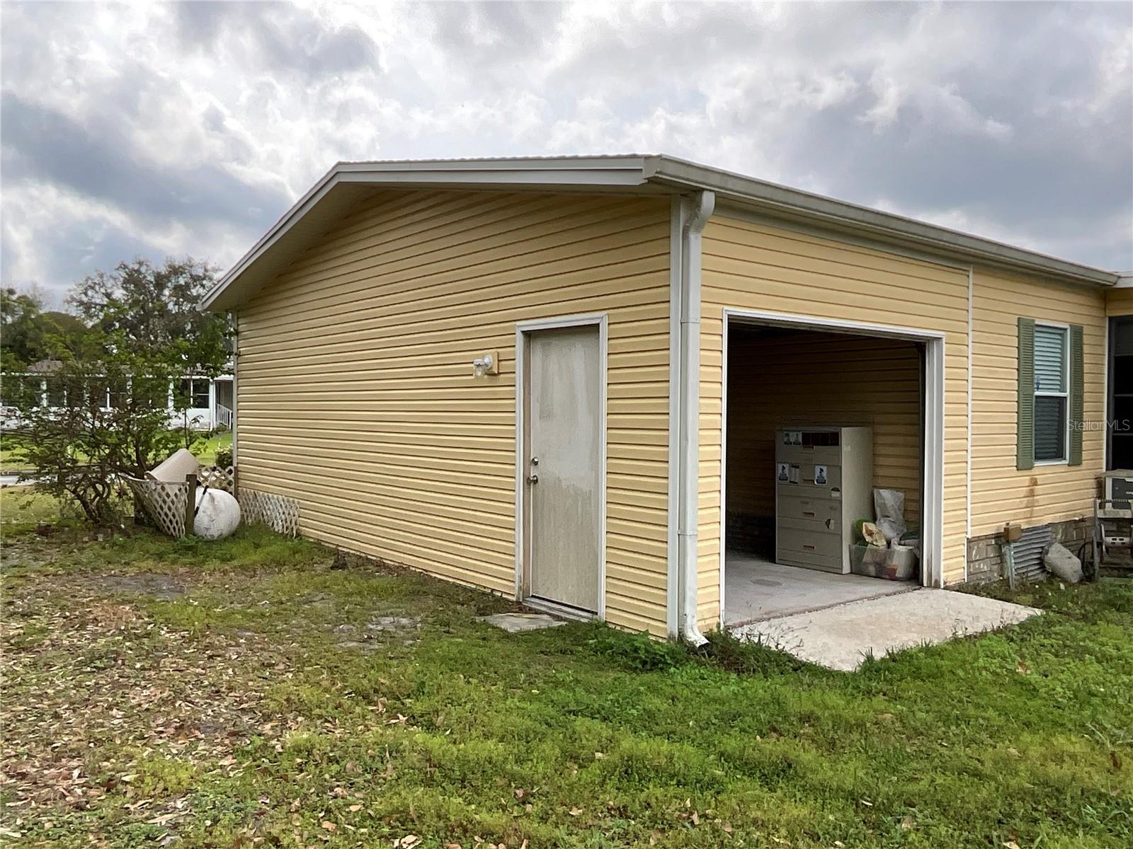 TRADERS COVE UNIT 01 - Residential