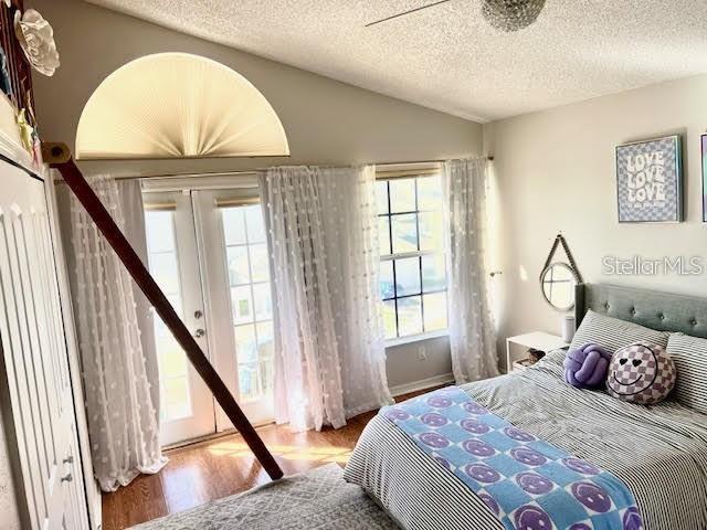 WILLOW GREENS - Residential