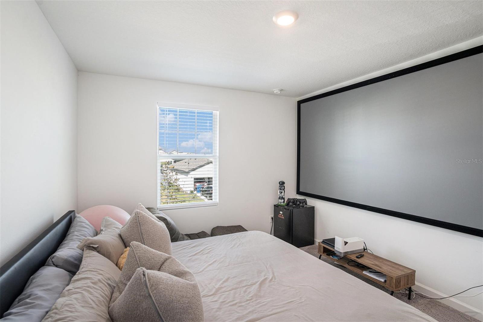 CLINTON CORNER - Residential