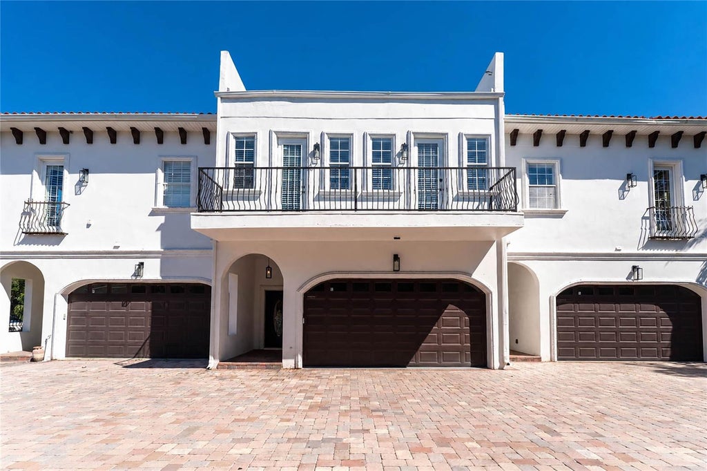 Photo of 5601 Bayshore Boulevard #E, Tampa, FL 33611 (MLS # TB8561523)