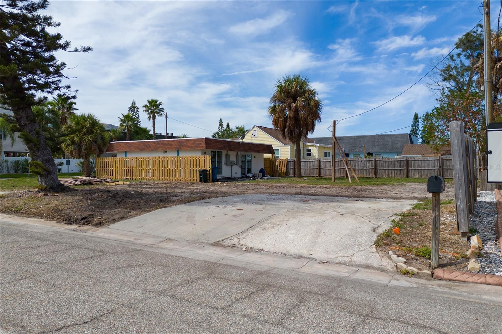 GULF SHORES 1ST ADD - Land