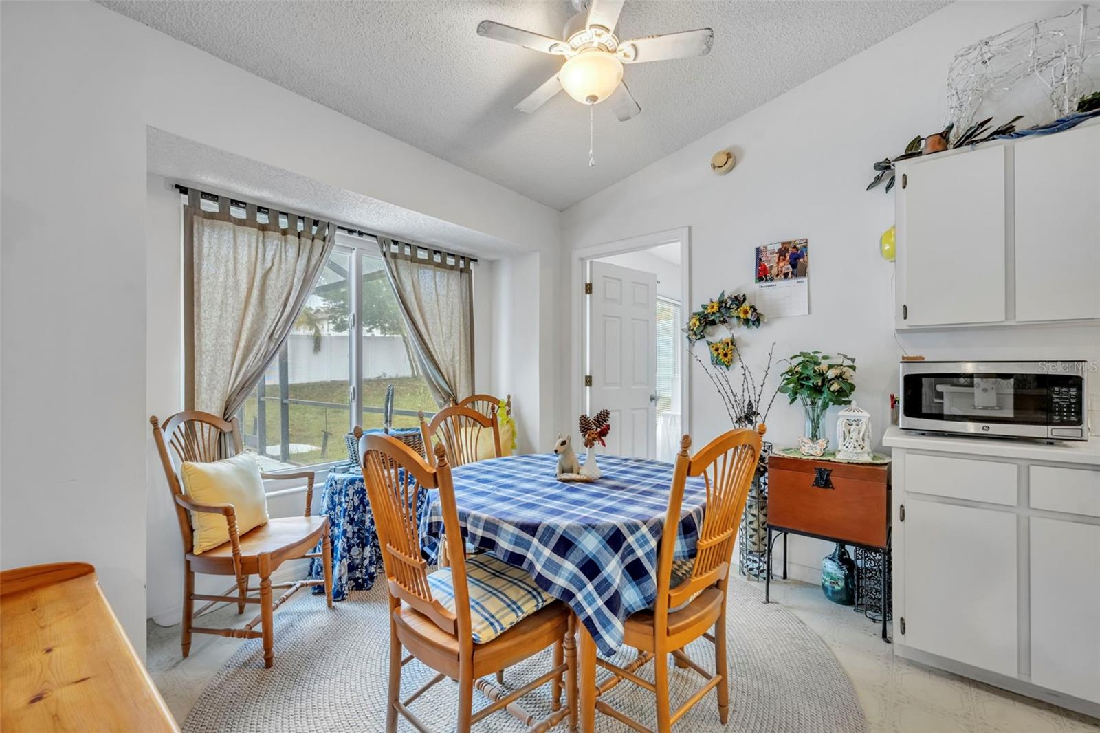 DELTONA LAKES UNIT 71 - Residential