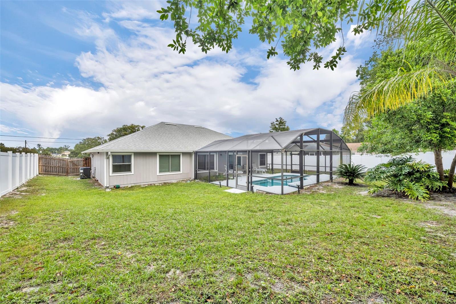 DELTONA LAKES UNIT 71 - Residential