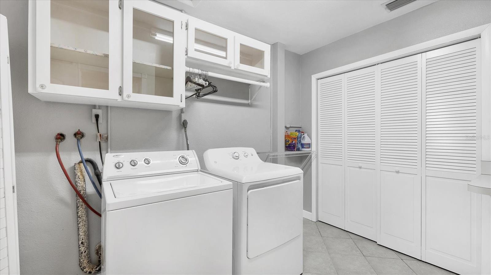 SOUTH VENICE - Residential