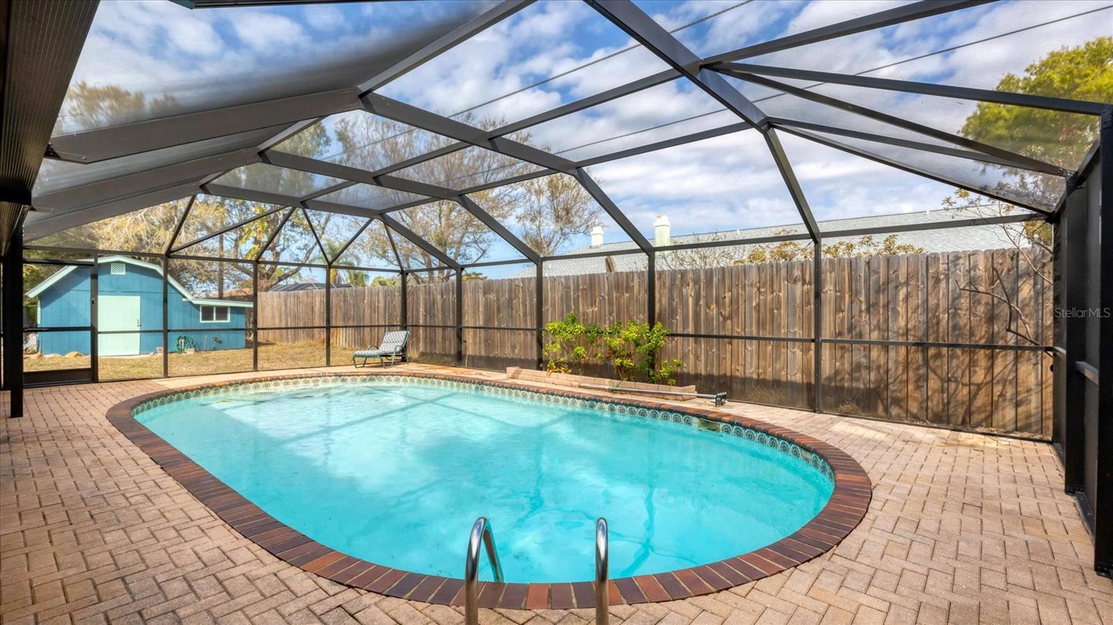 SOUTH VENICE - Residential