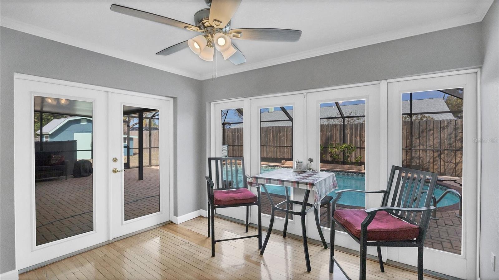 SOUTH VENICE - Residential