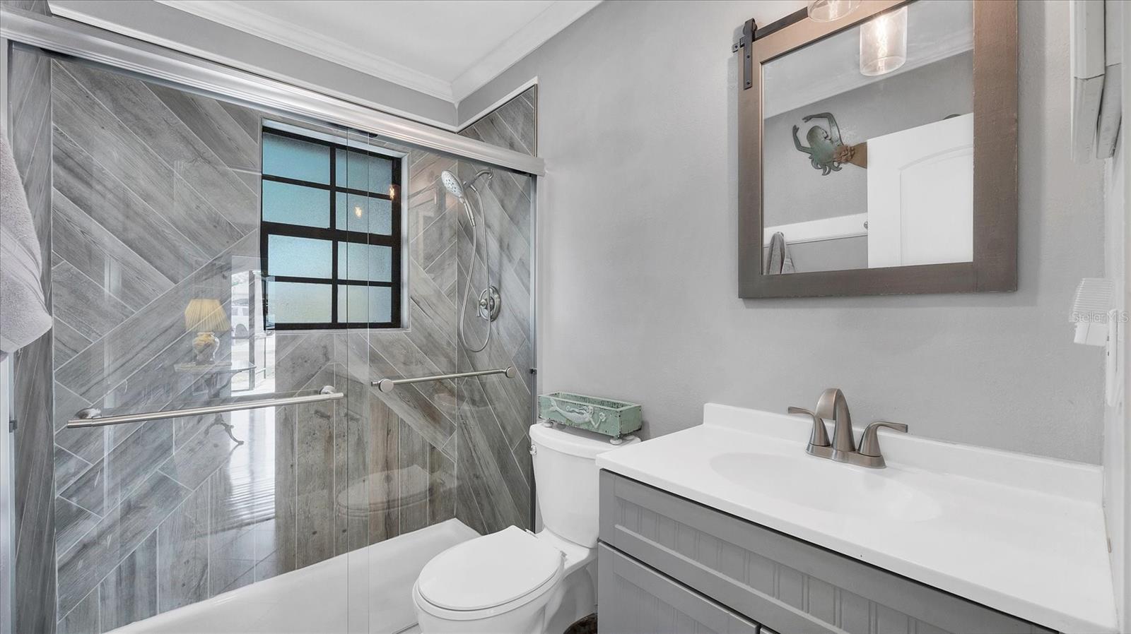 SOUTH VENICE - Residential