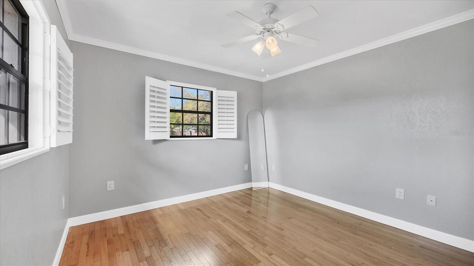 SOUTH VENICE - Residential