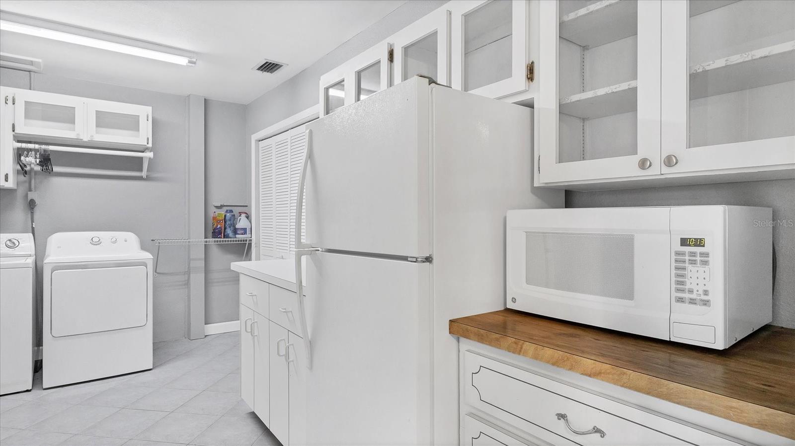 SOUTH VENICE - Residential