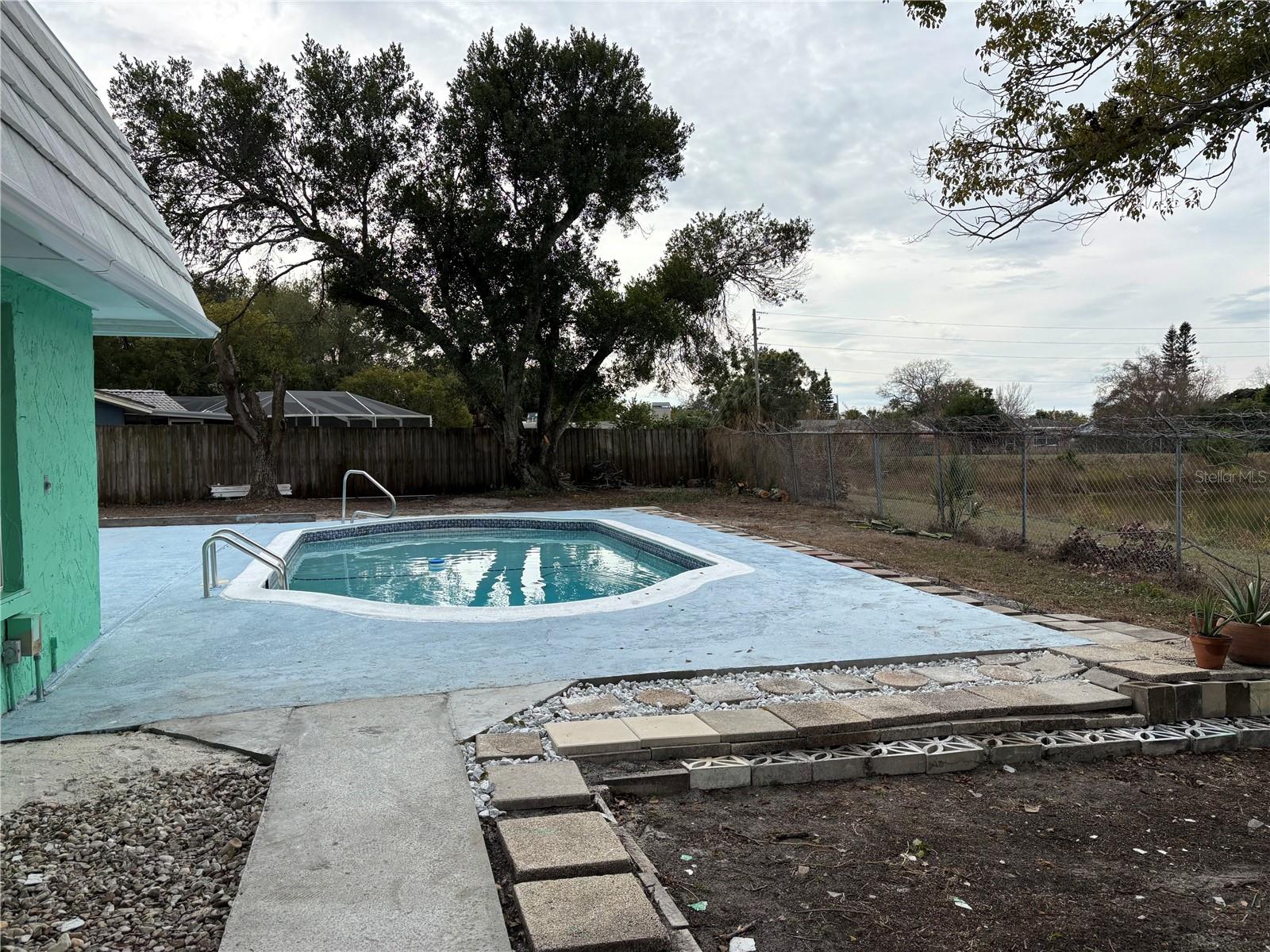 JASMINE LAKES - Residential