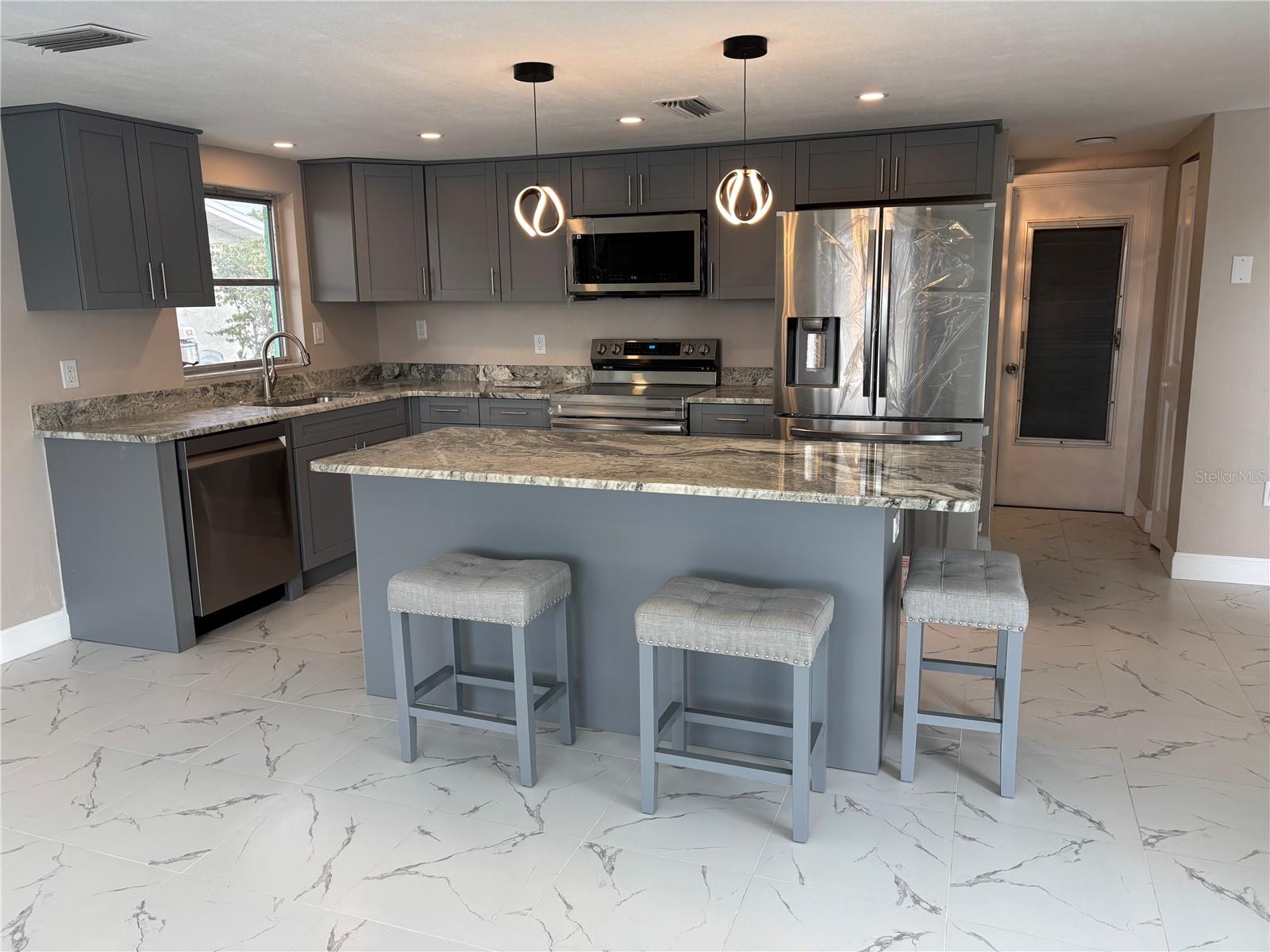 JASMINE LAKES - Residential