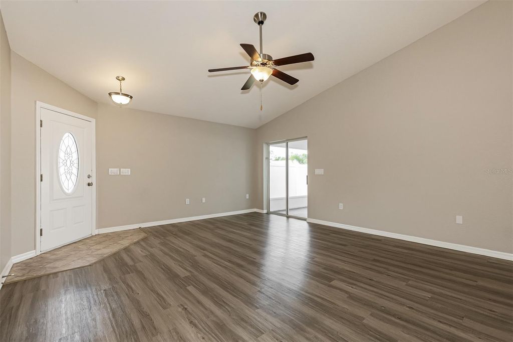 Photo of 4106 Sundance Place Loop, Mulberry, FL 33860 (MLS # TB8498618)