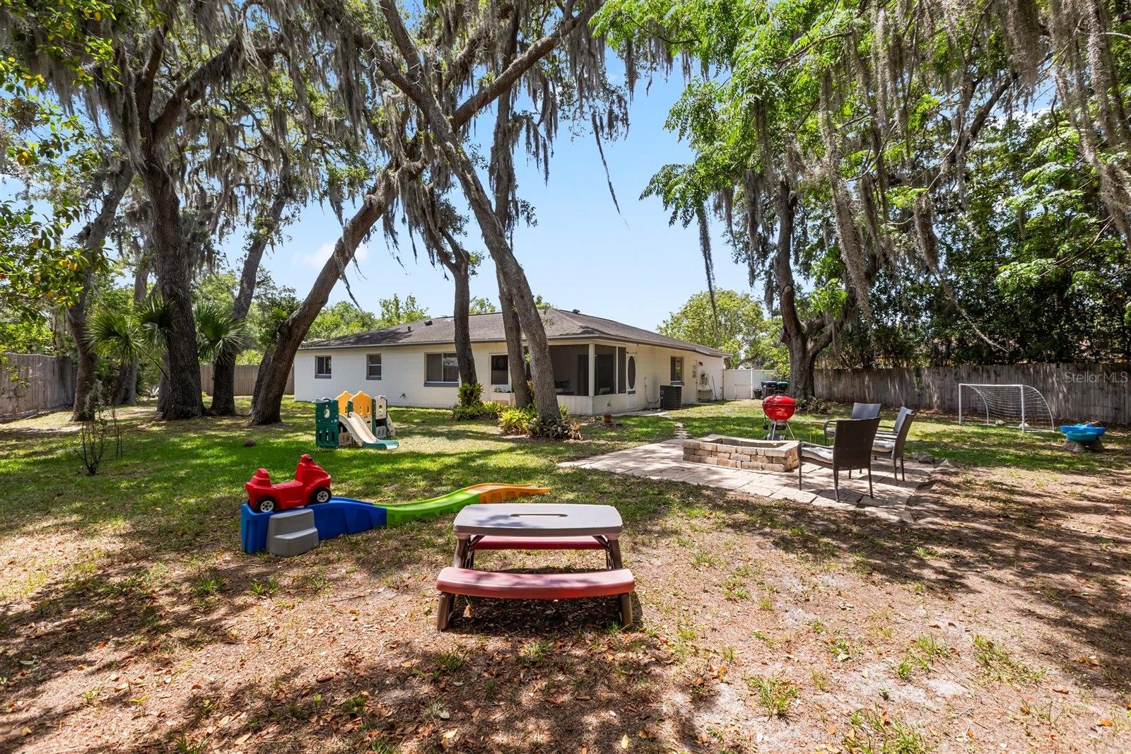 LAUREL SPGS - Residential