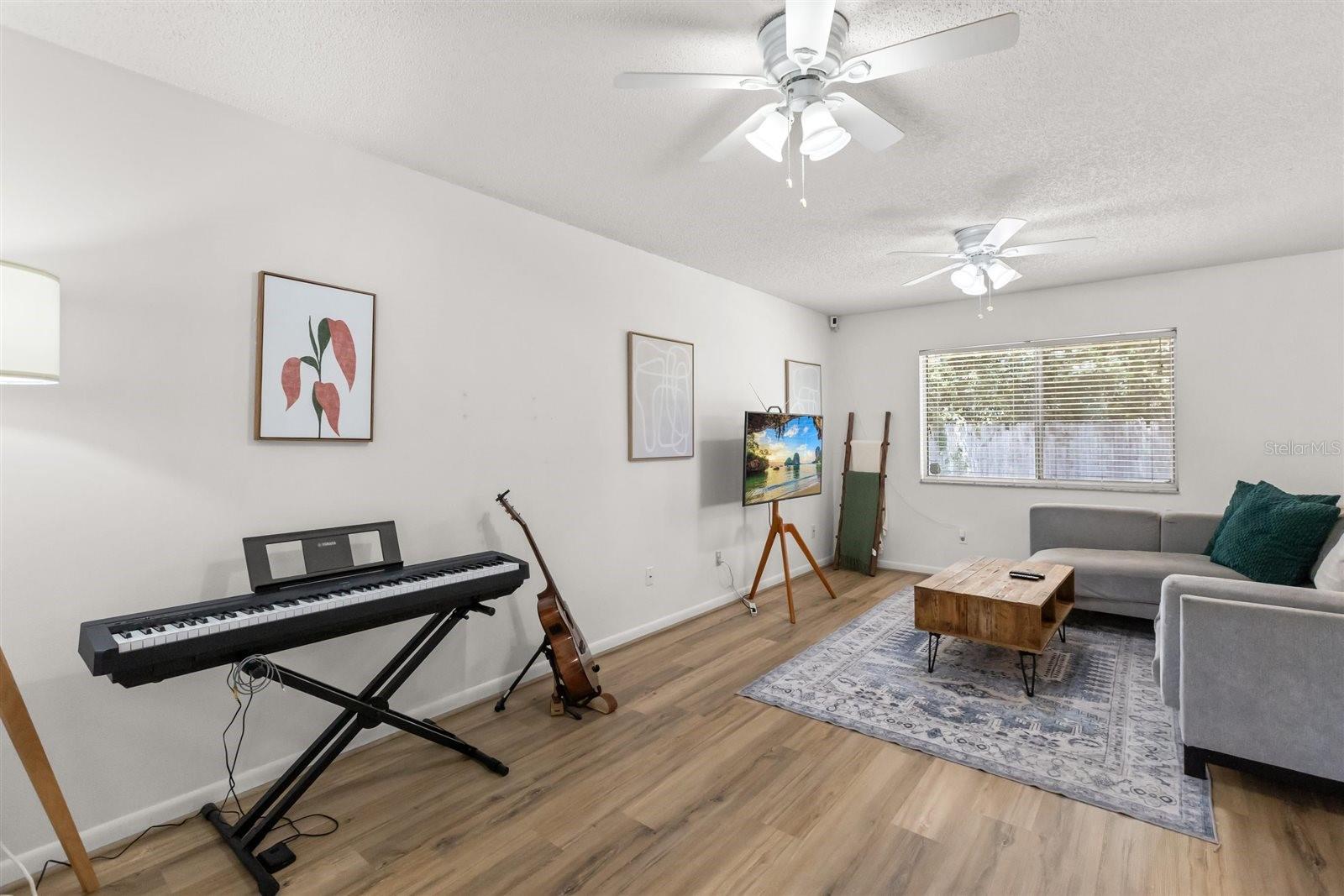 7532 AZUREBROOK COURT