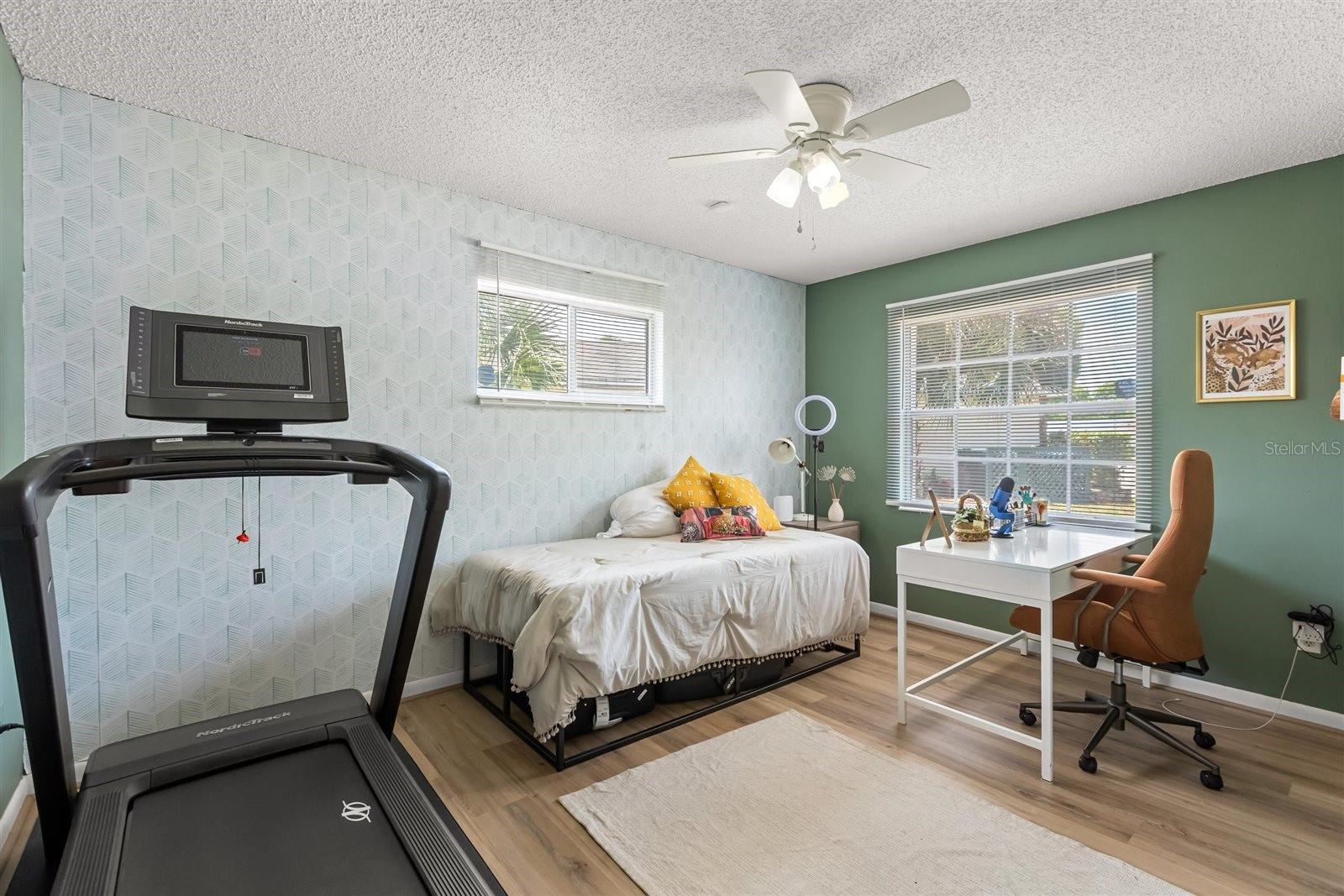 LAUREL SPGS - Residential