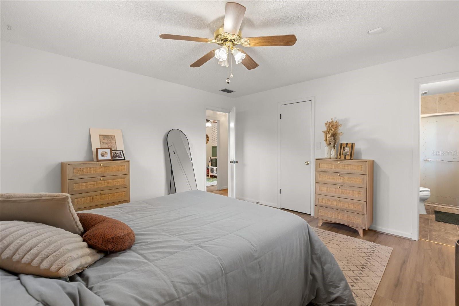 LAUREL SPGS - Residential