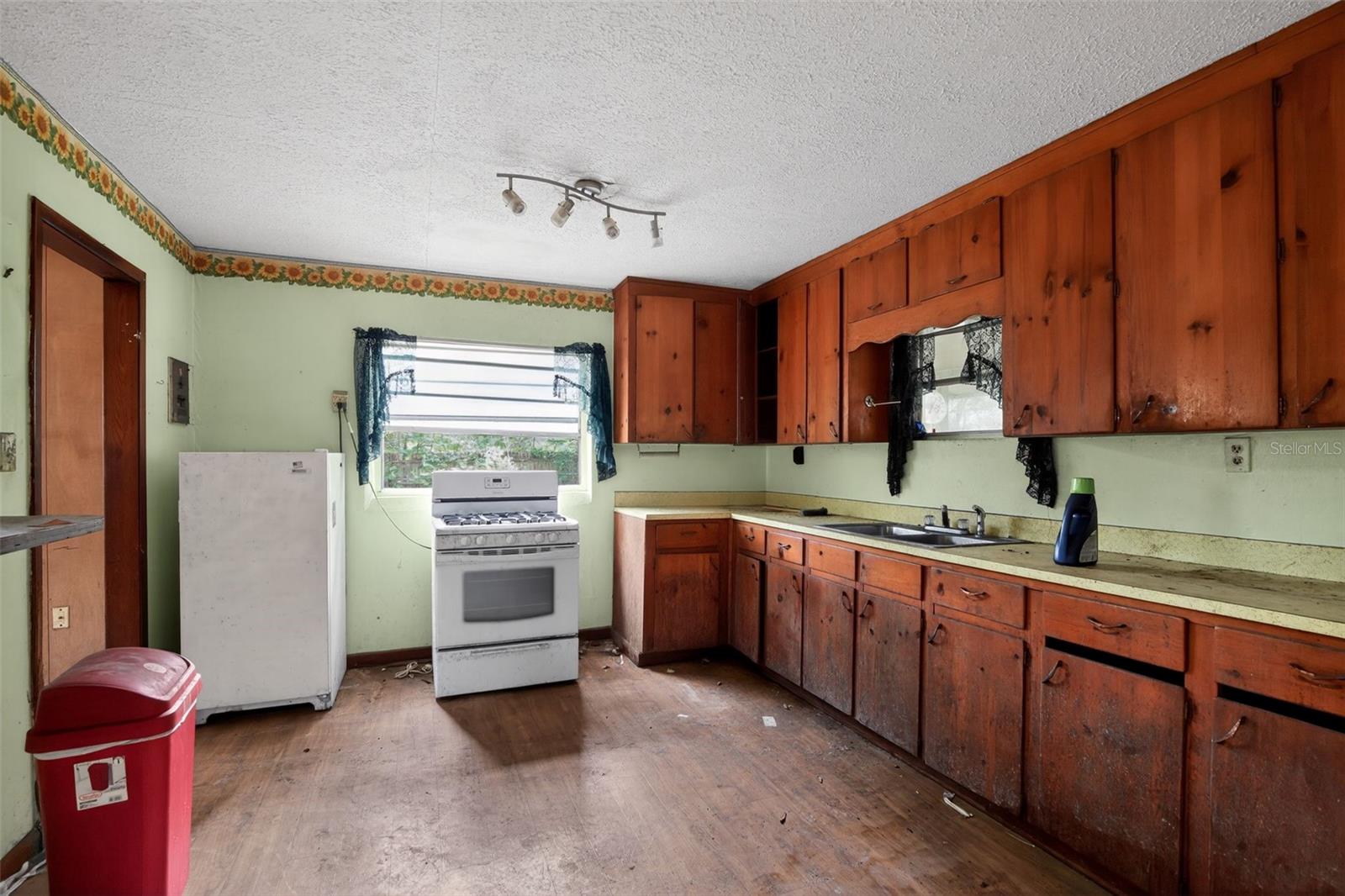 HILAND ACRE SUB - Residential