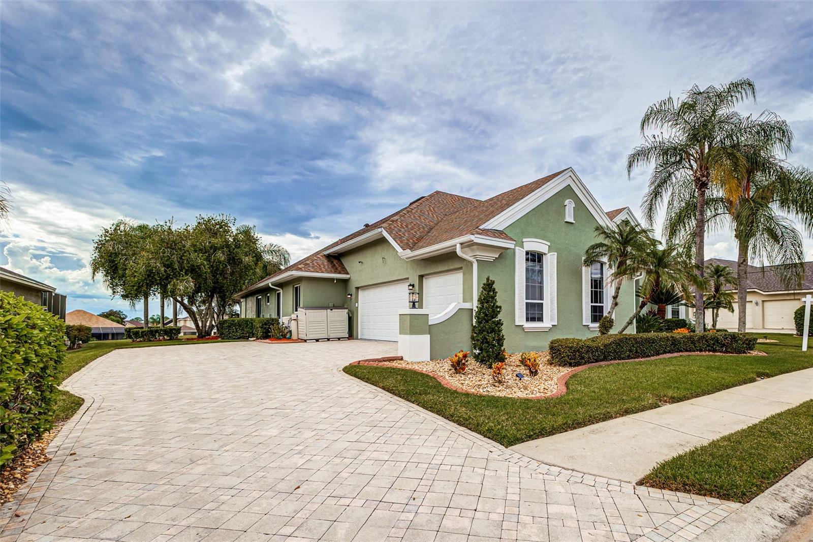 1233 VISTA HILLS DRIVE