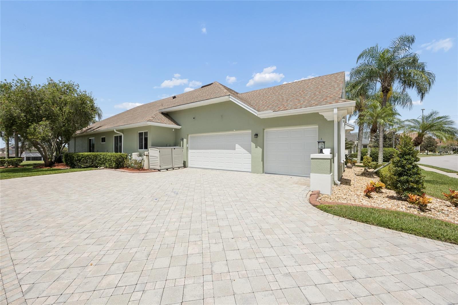 1233 VISTA HILLS DRIVE