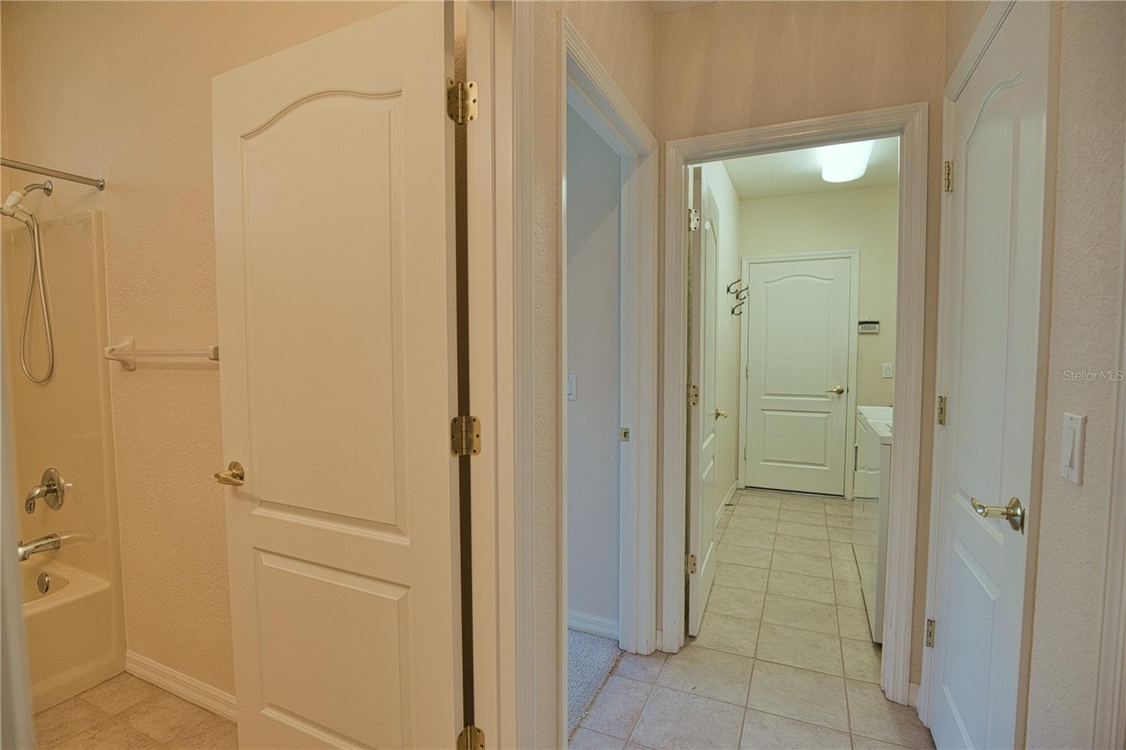 VENETIA PH 5 - Residential Lease