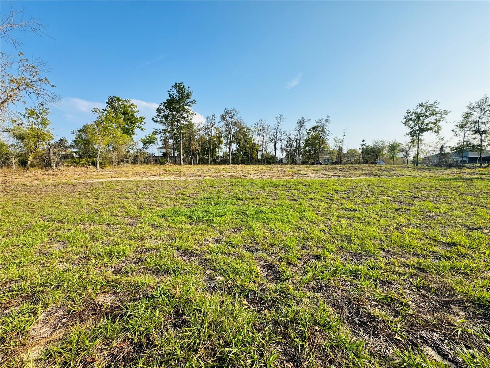 ROYAL HIGHLANDS - Residential