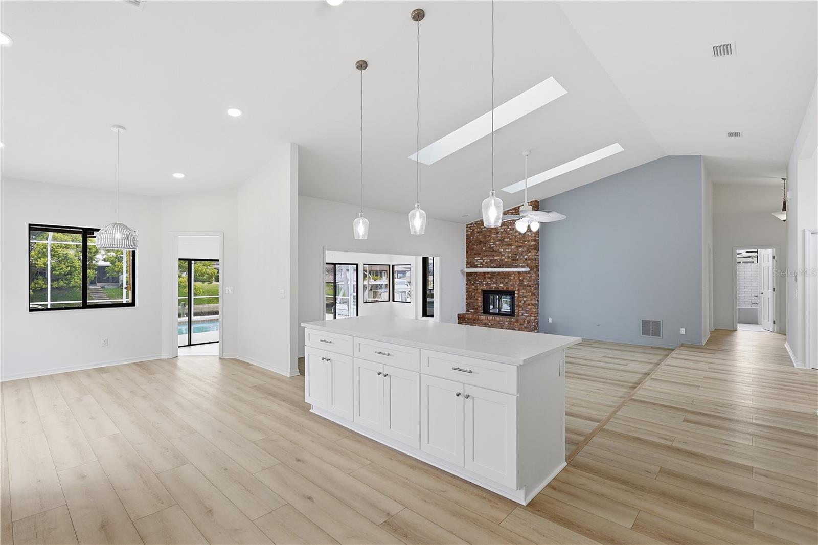 PALM HARBOR - Residential