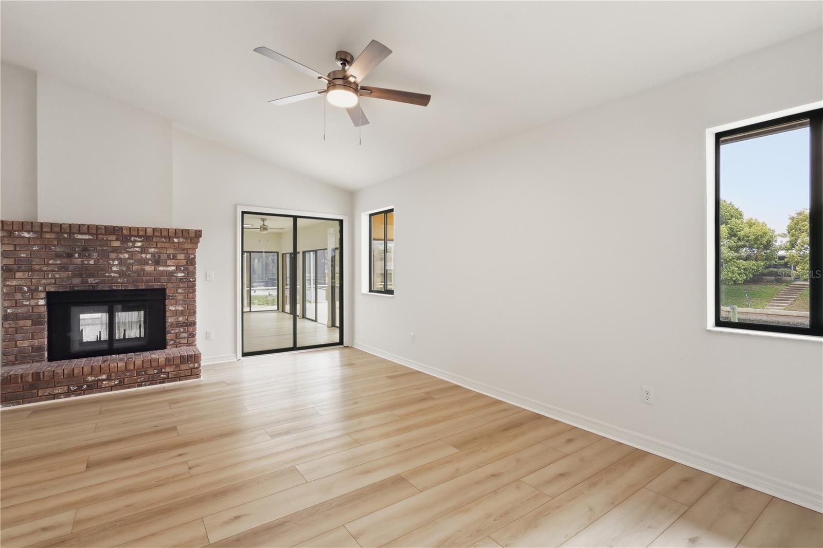 PALM HARBOR - Residential