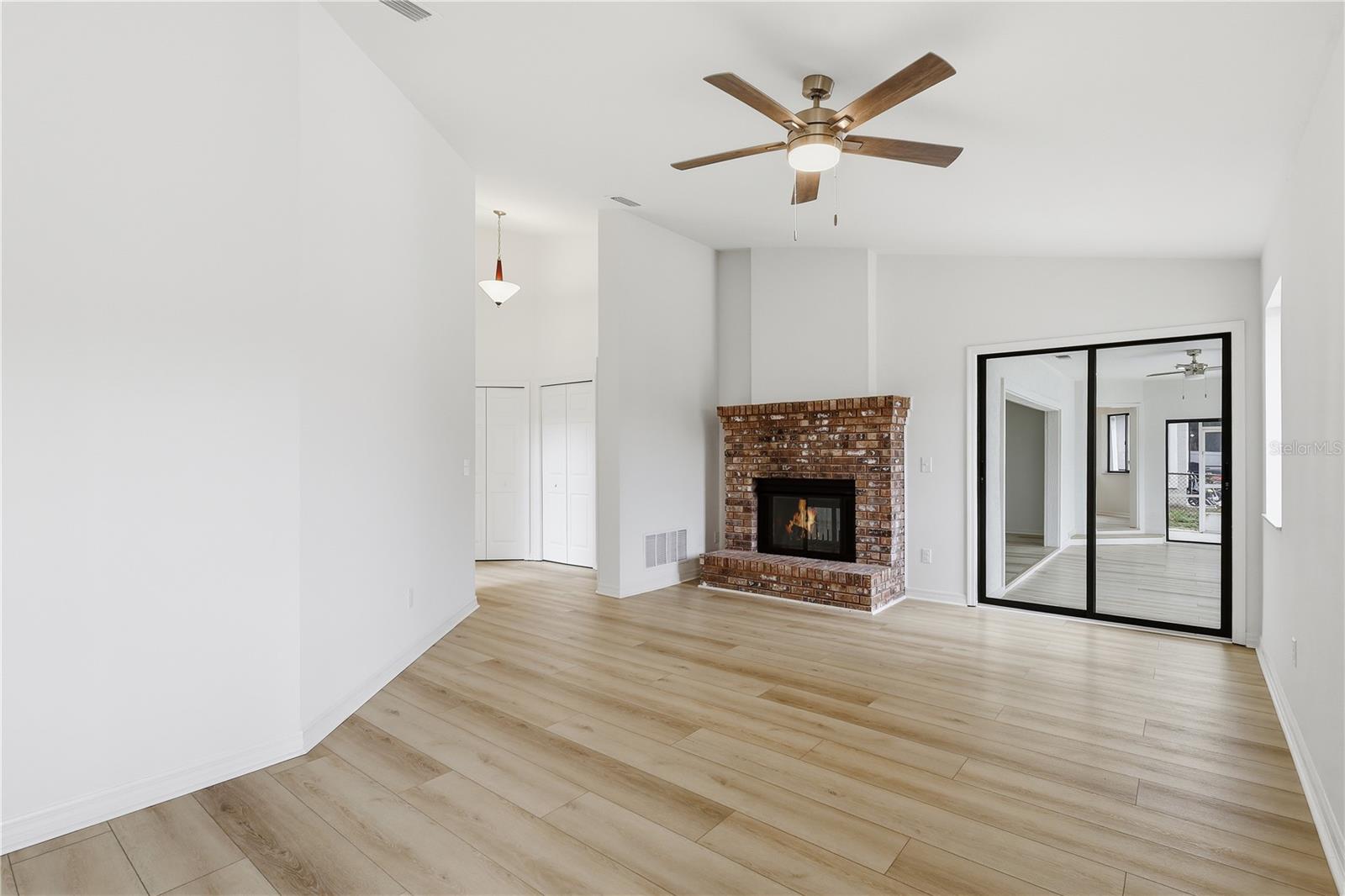 PALM HARBOR - Residential