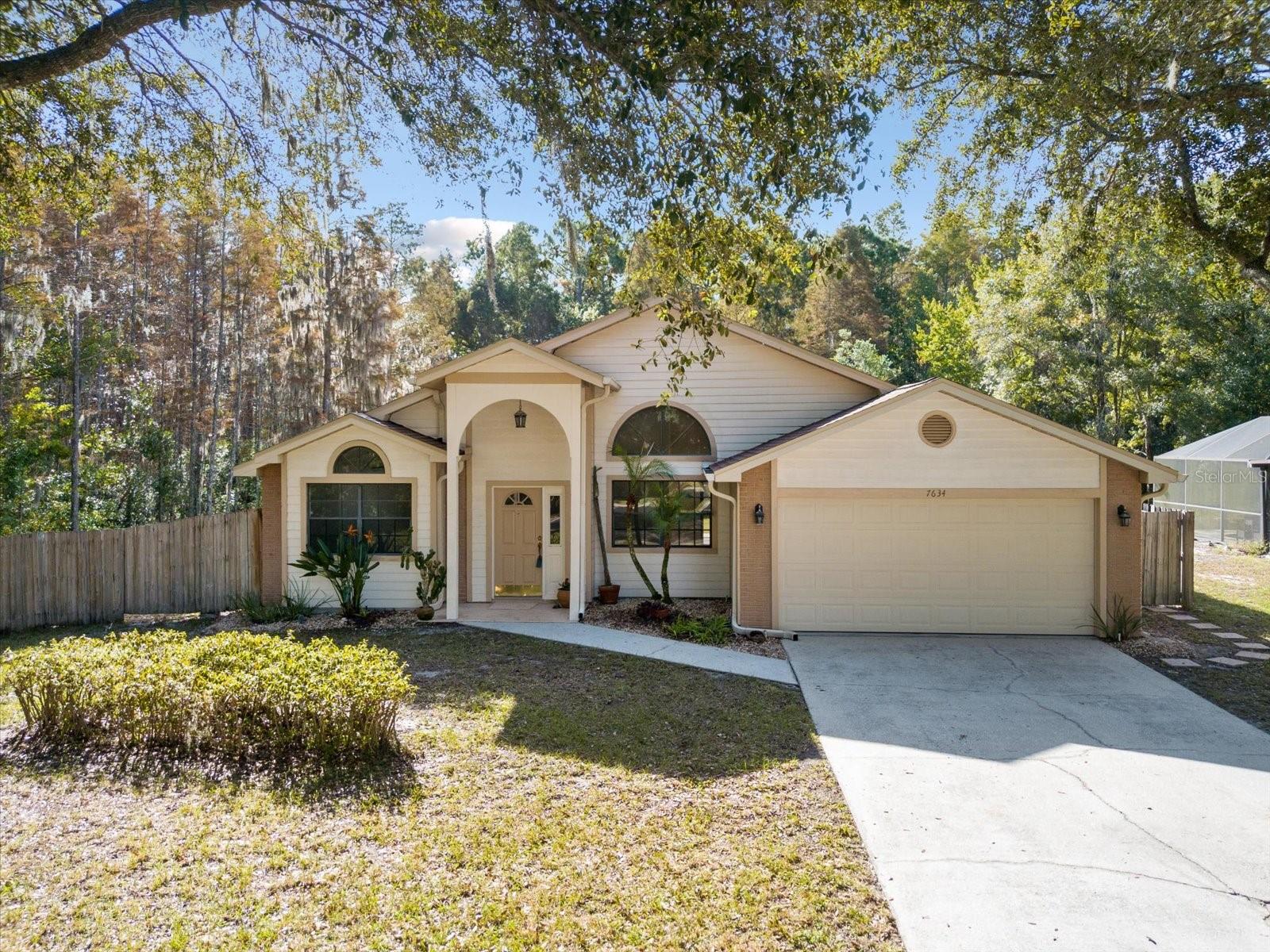 NATURES HIDEAWAY PH 04 - Residential