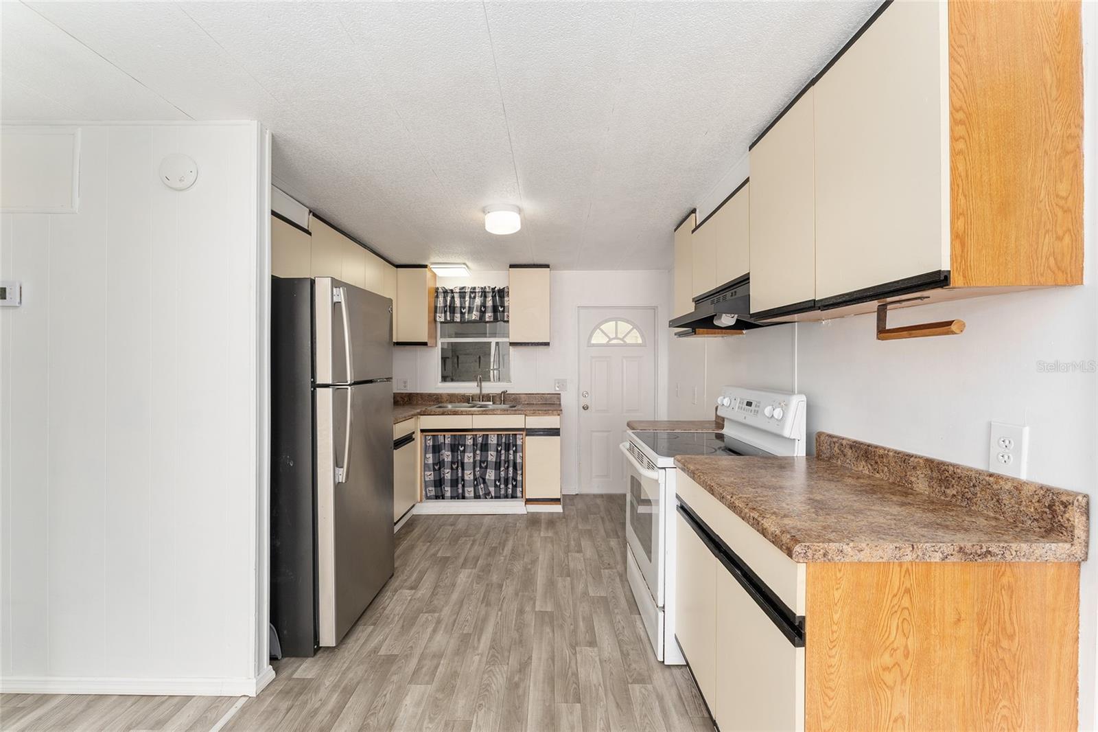 SILVER LAKES ACRES SEC 02 - Residential