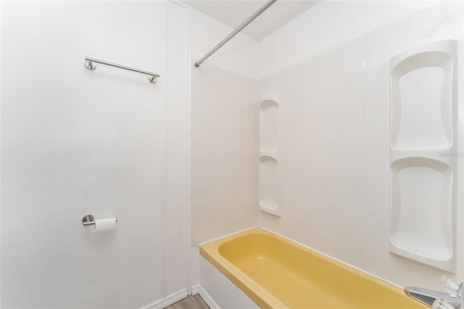 SILVER LAKES ACRES SEC 02 - Residential