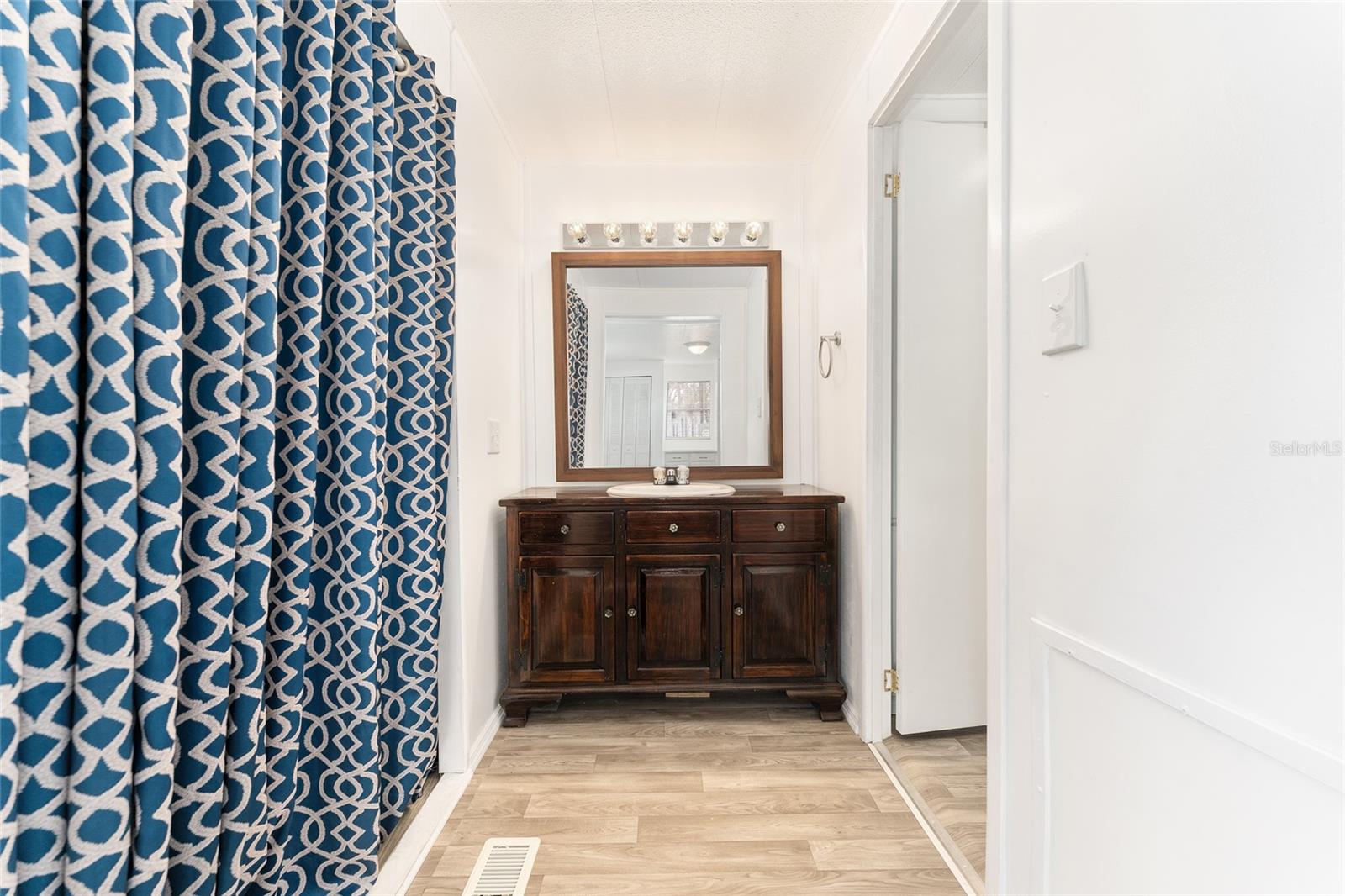 SILVER LAKES ACRES SEC 02 - Residential