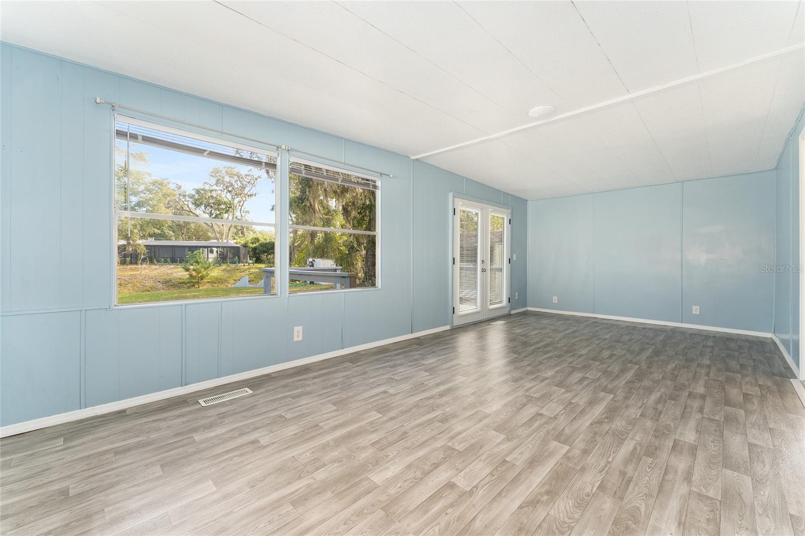 SILVER LAKES ACRES SEC 02 - Residential