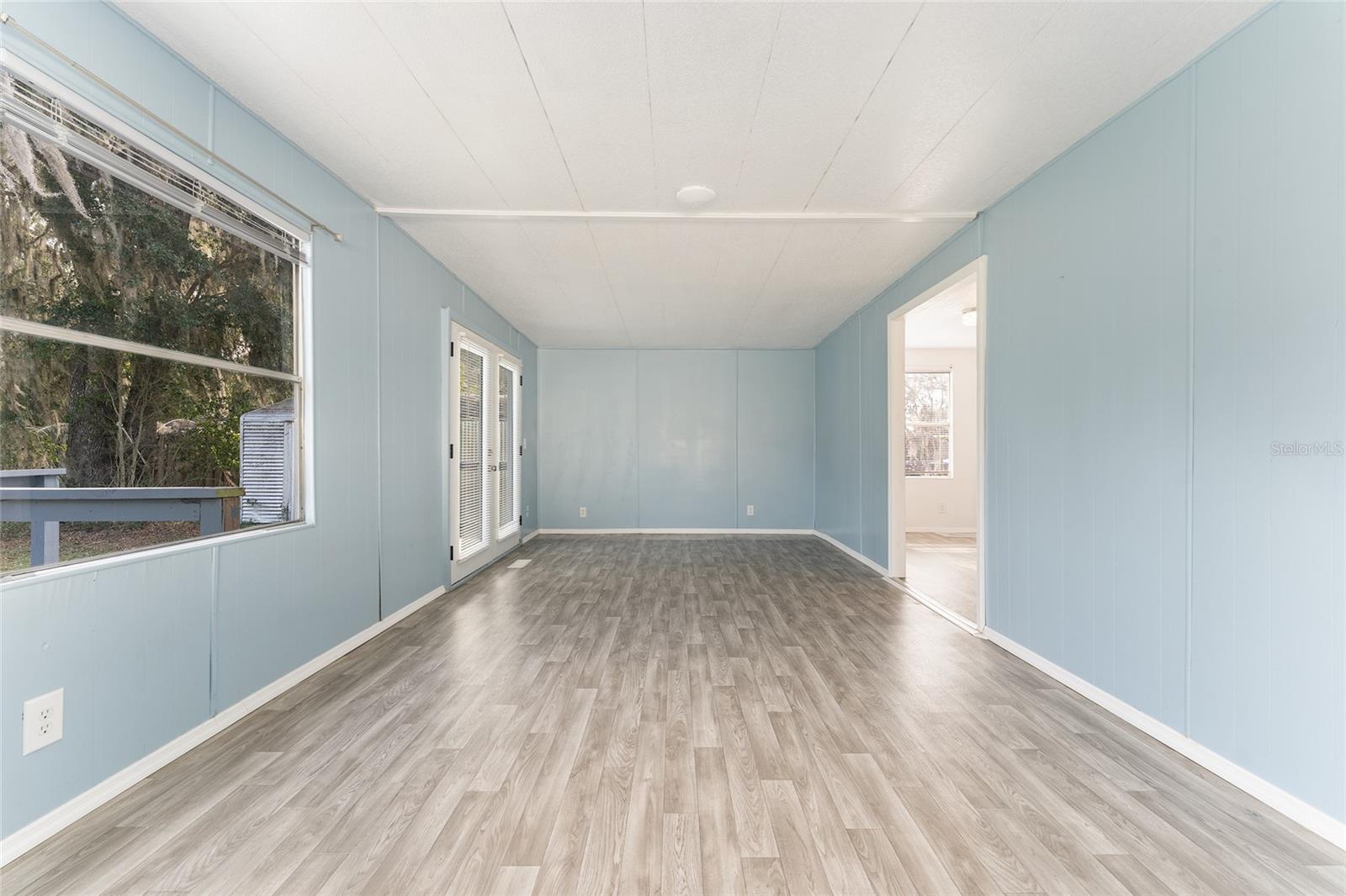 SILVER LAKES ACRES SEC 02 - Residential