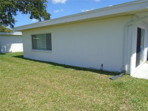 A home in LAKELAND