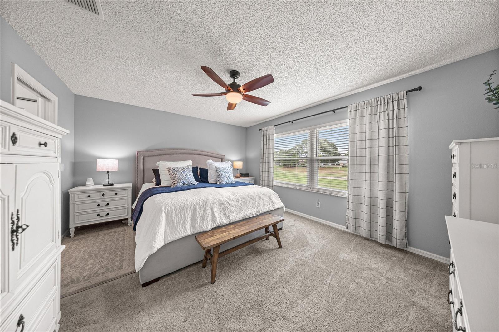 ON TOP/WORLD PH 1A SEC 2A - Residential