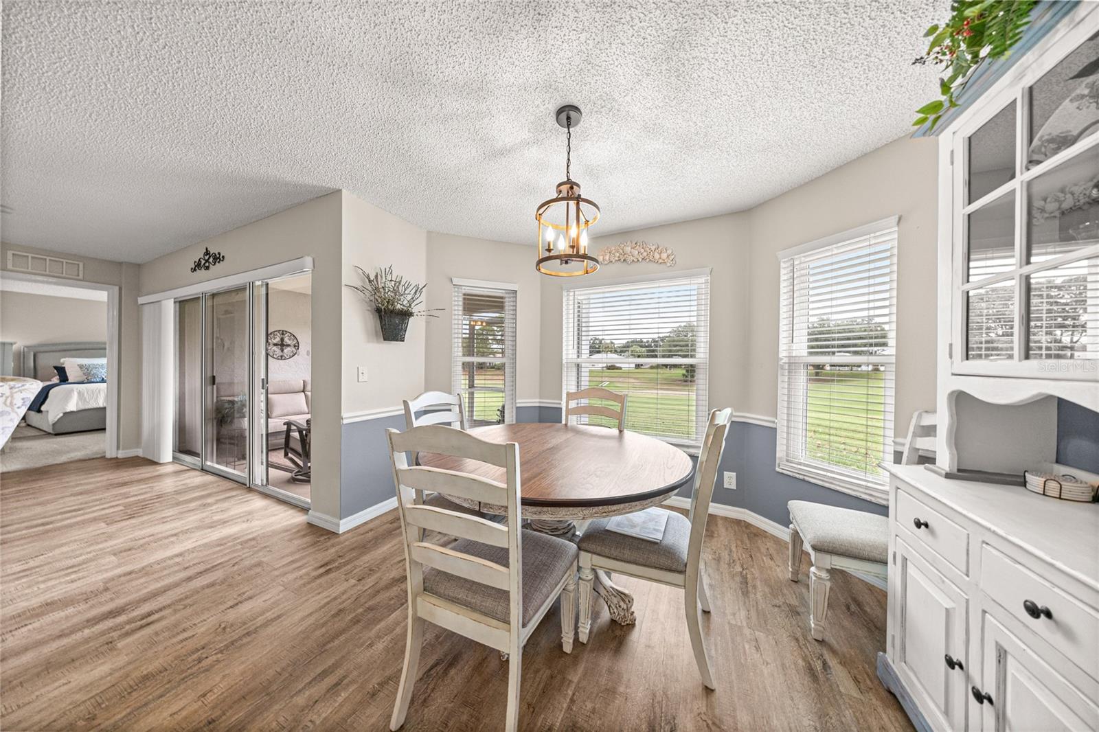 ON TOP/WORLD PH 1A SEC 2A - Residential