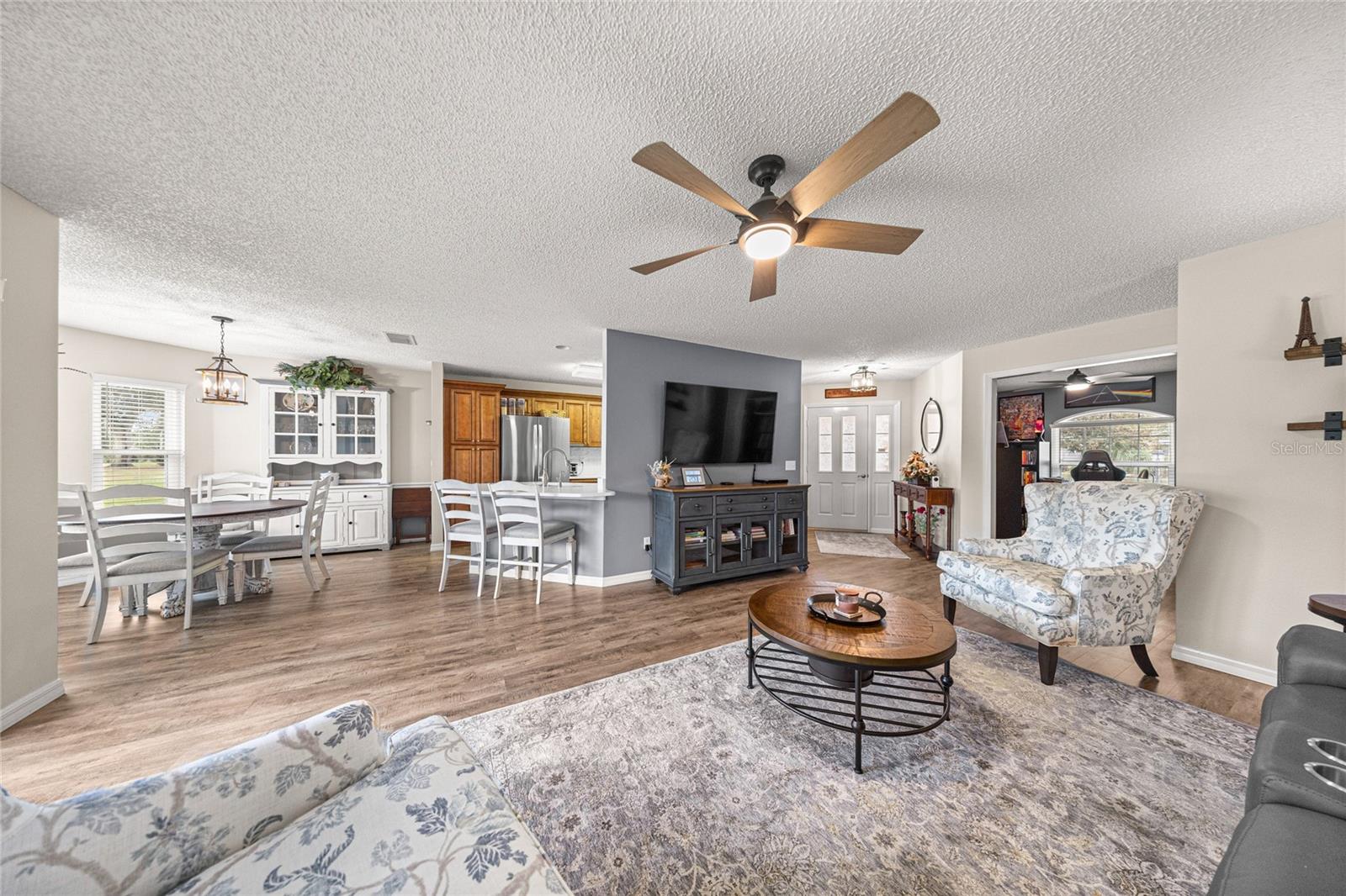 ON TOP/WORLD PH 1A SEC 2A - Residential