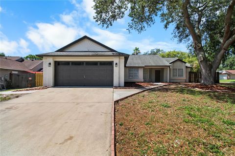 Photo of 911 Valley View Circle, Palm Harbor, FL 34684 (MLS # TB8512051)