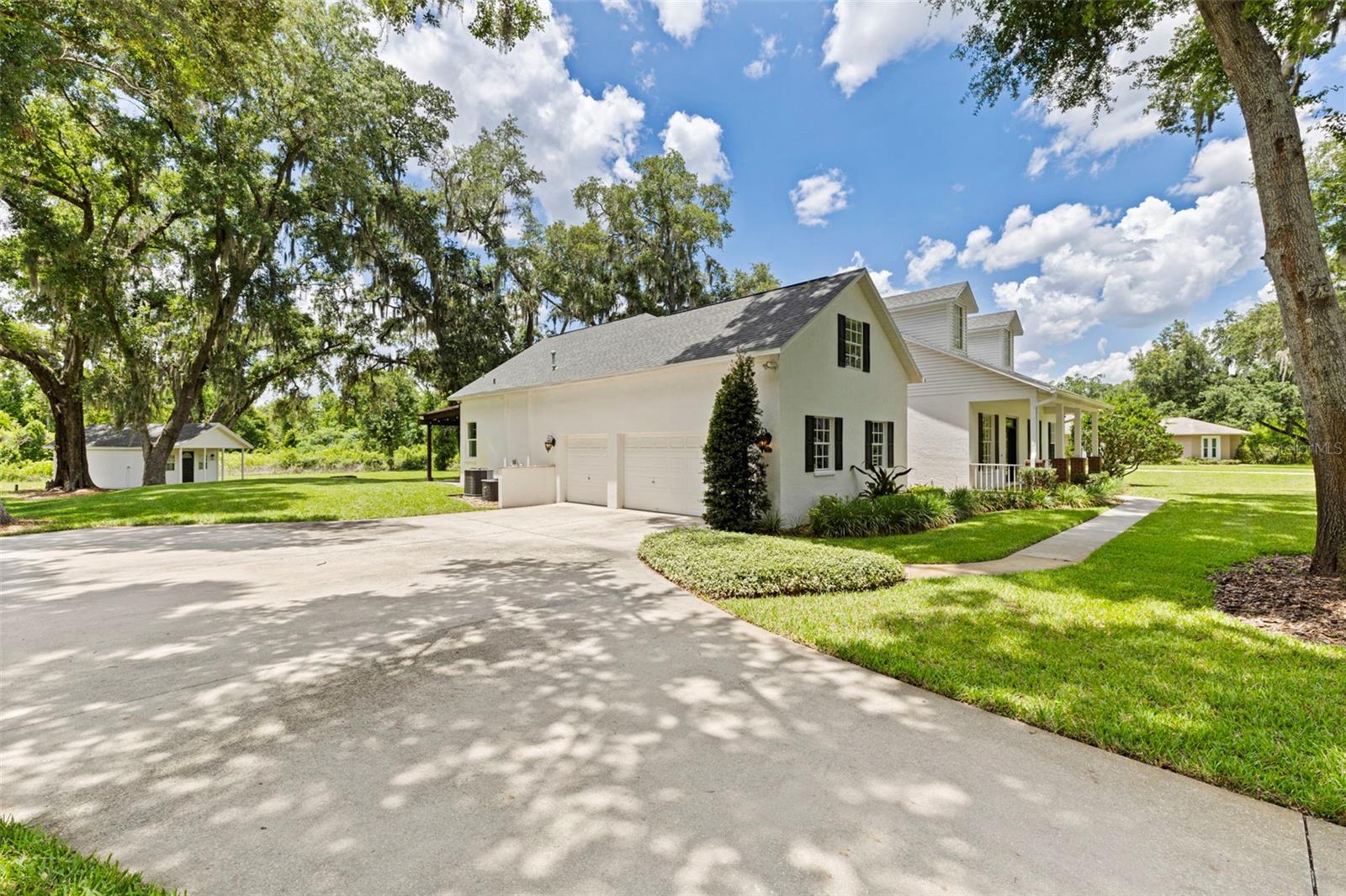 SAM ALLEN OAKS - Residential